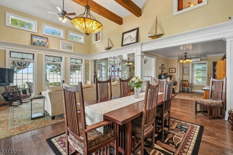 Hardwood Floors & Beams