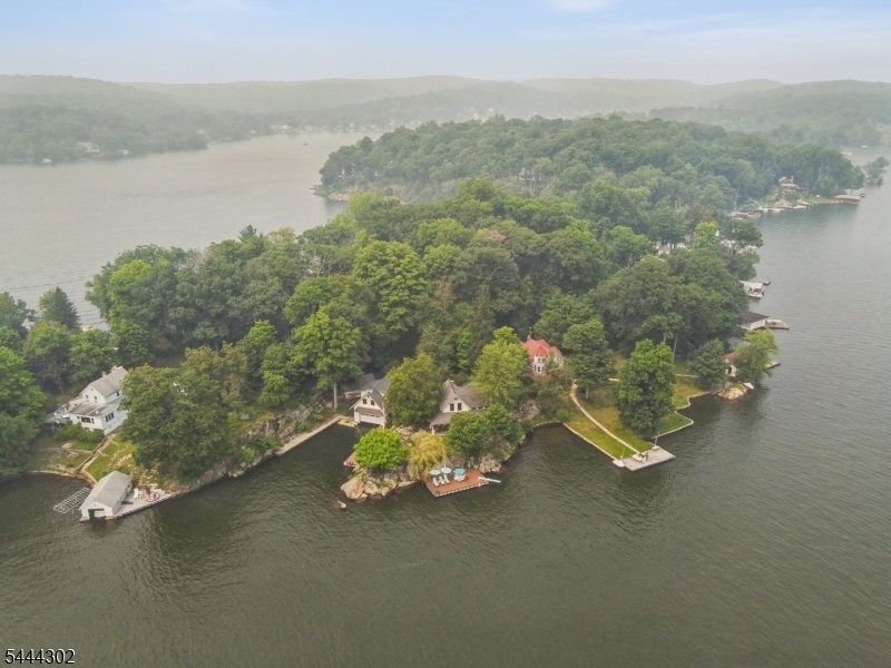 Beautiful Raccoon Island!
