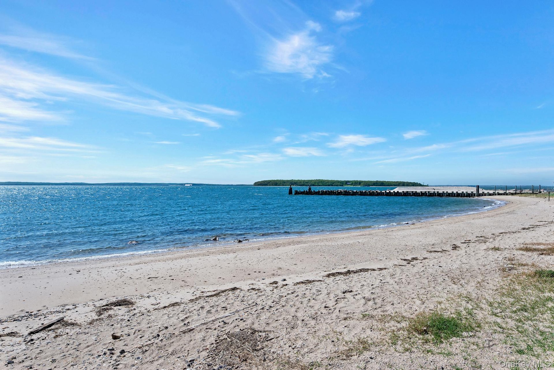 Nearby New Suffolk sandy Peconic Bay Beach.