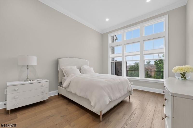 Primary Bdrm Suite 1st Level