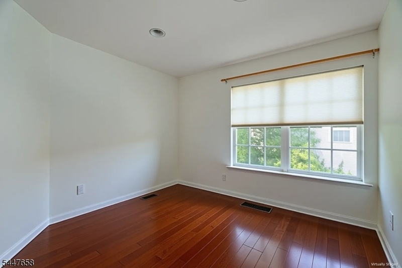 Bedroom4