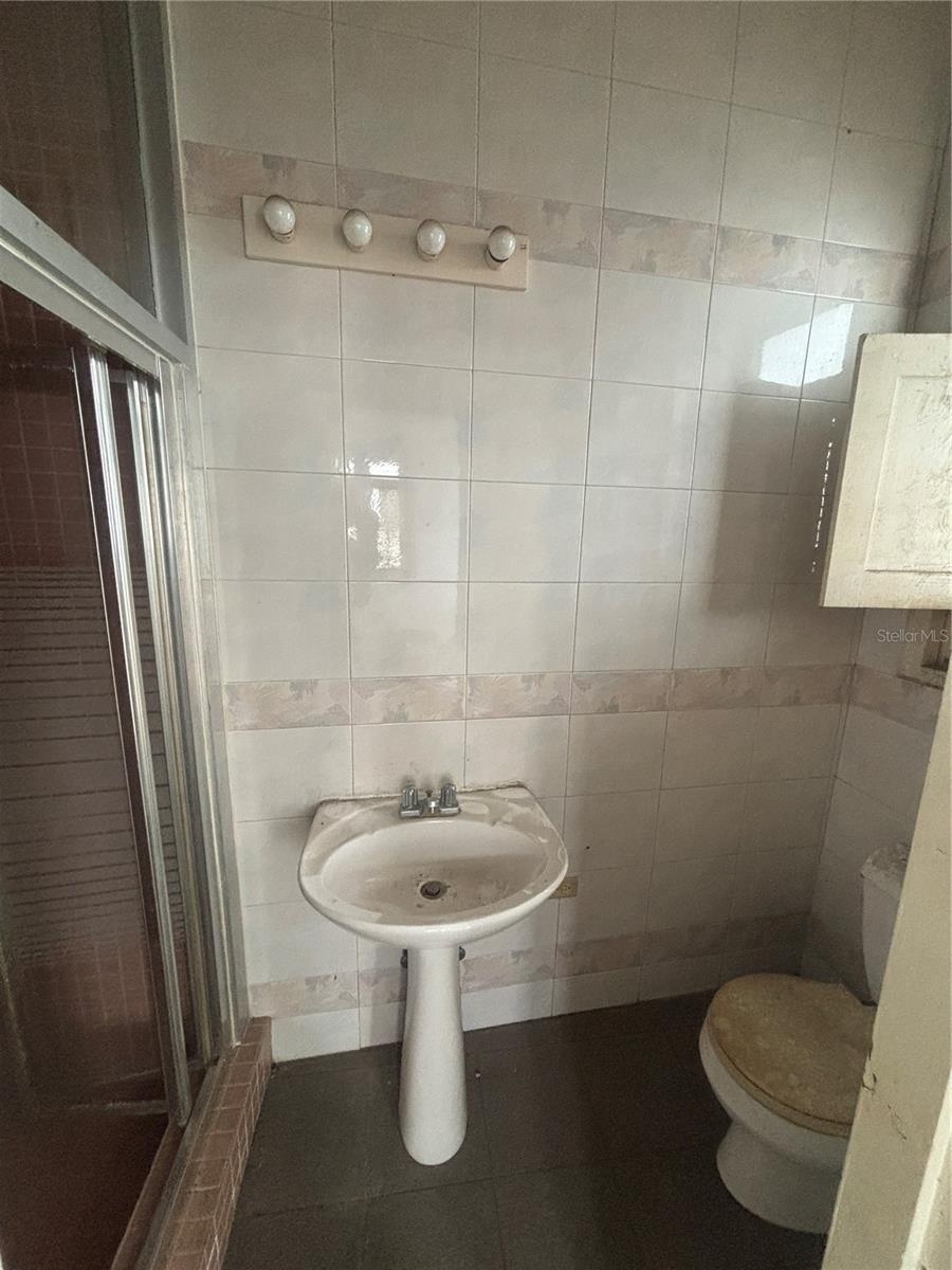 The detached studio bathroom.