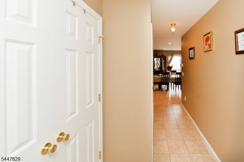 Entry to 1st floor