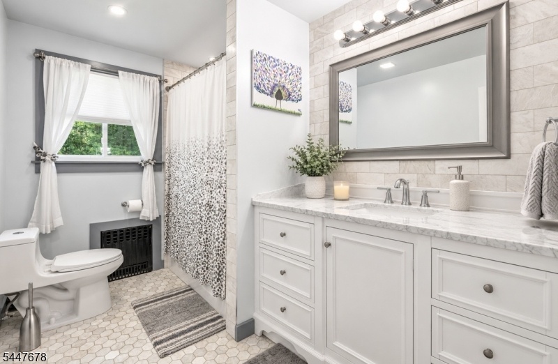 Main Bathroom