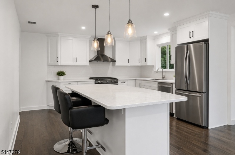 Center Island Breakfast bar
