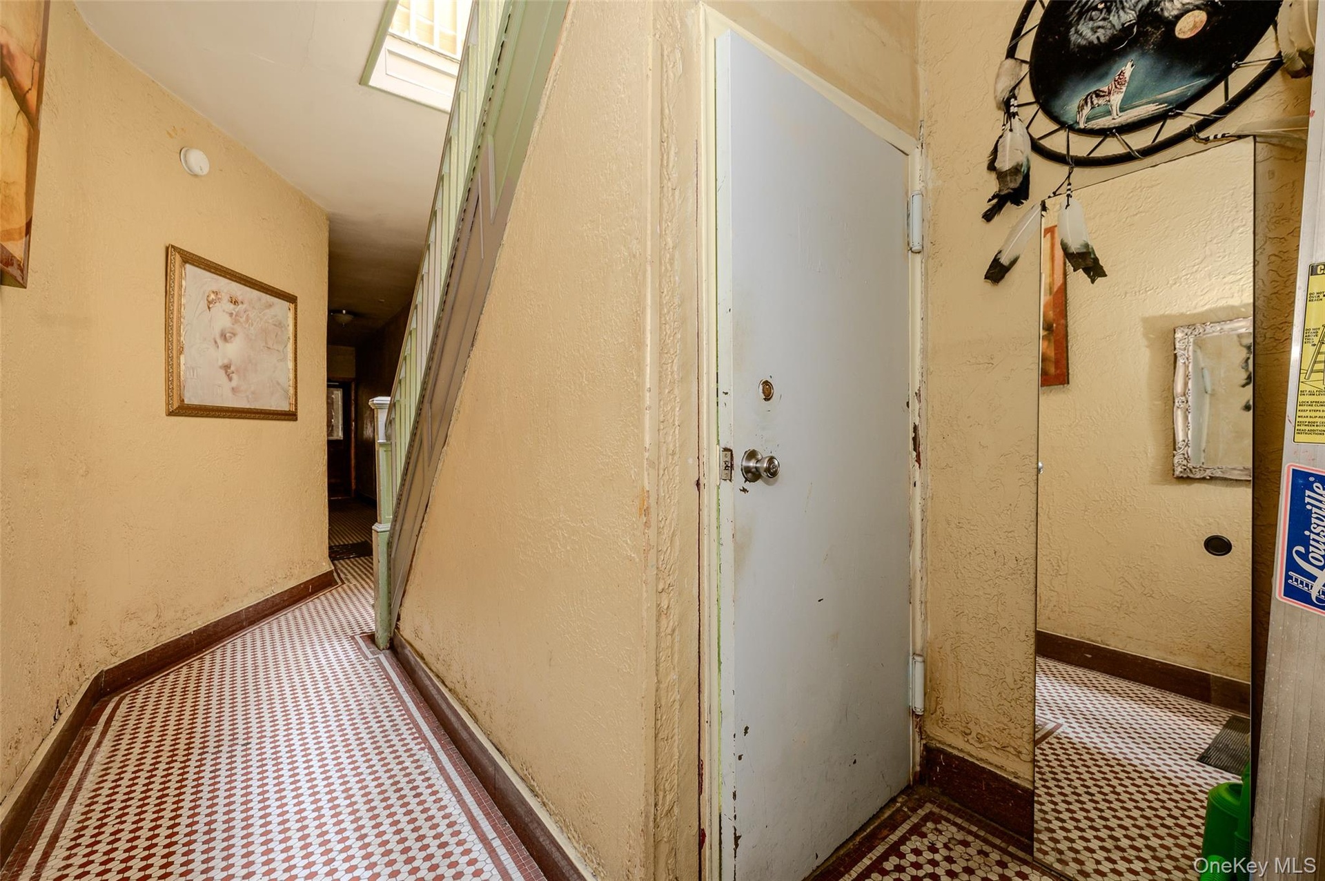 Building Hallway