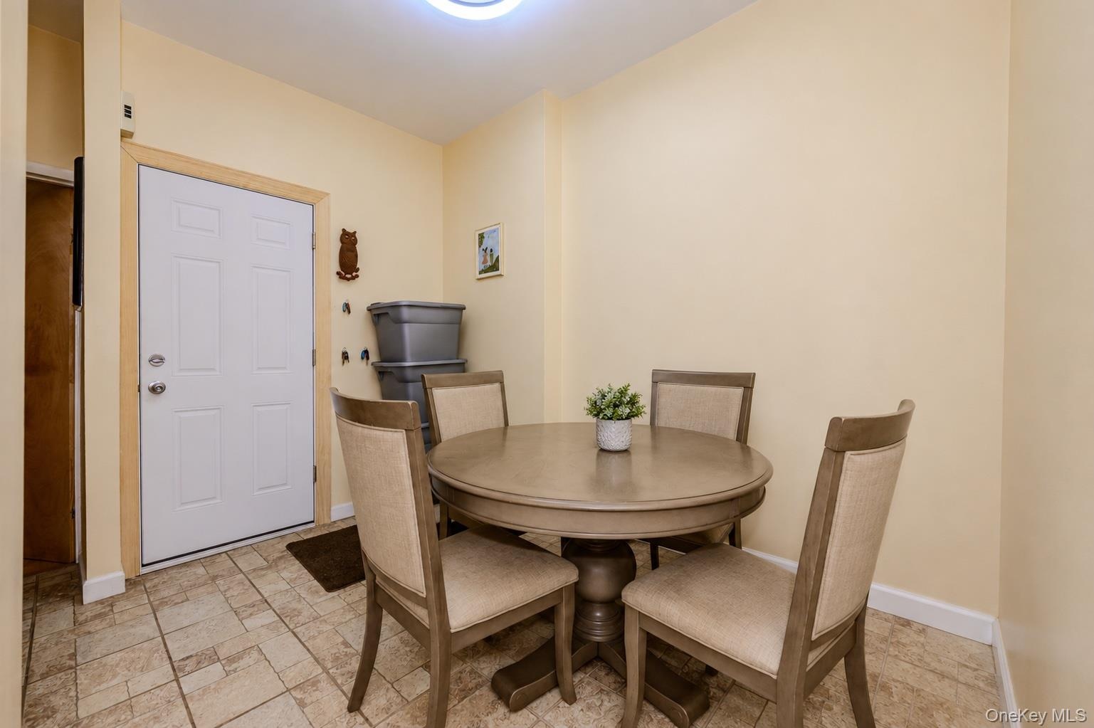 Unit 3 Dining Area