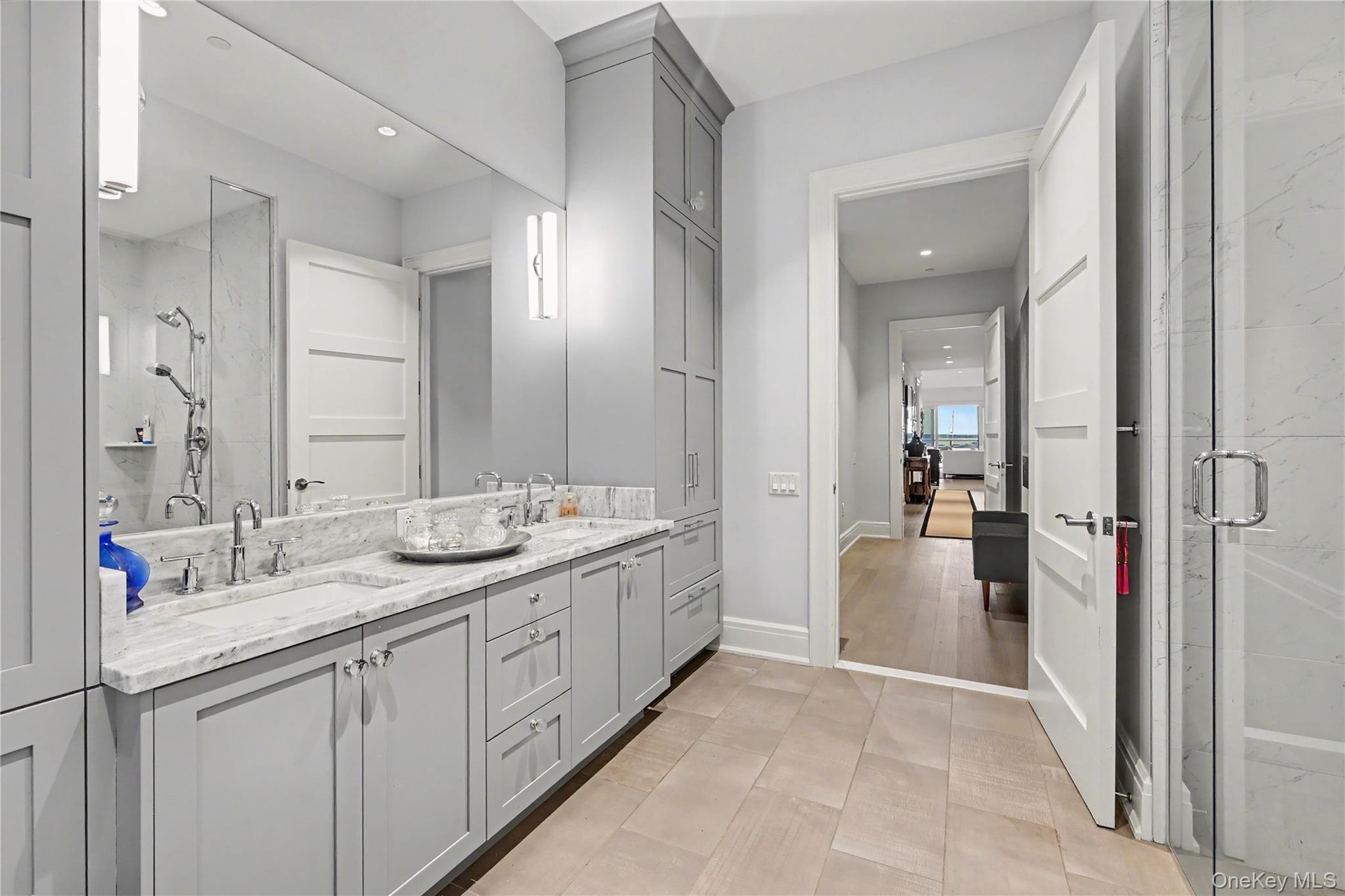 Primary en suite with double vanities