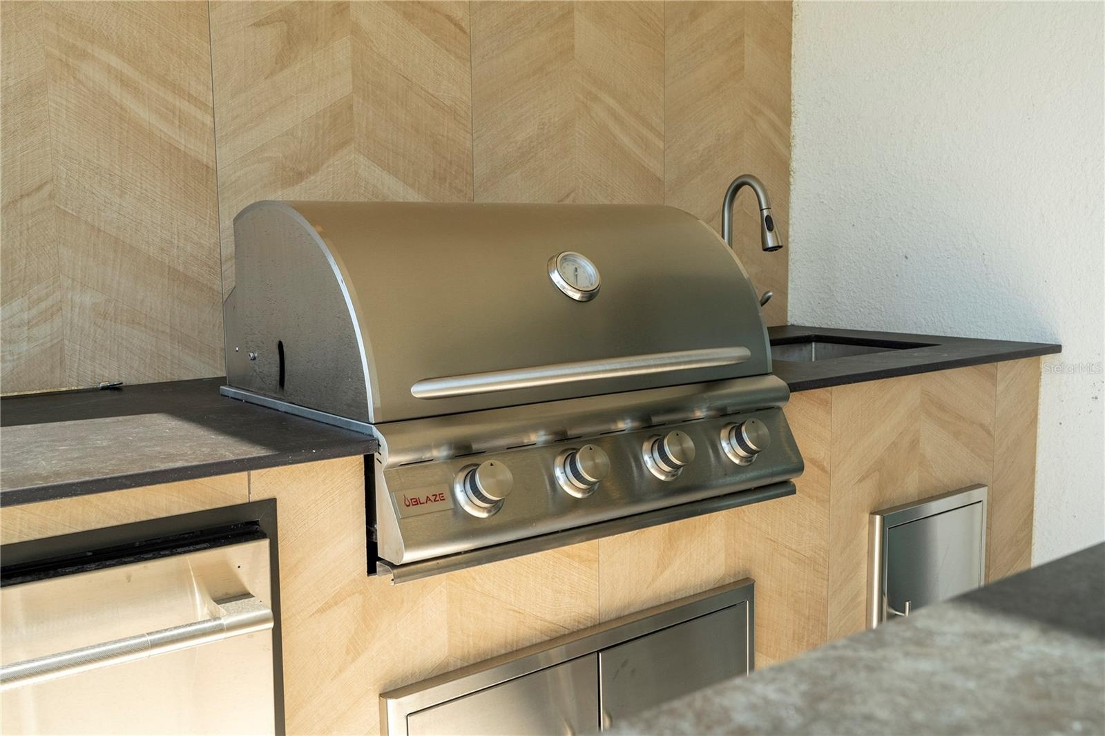 Summer Kitchen