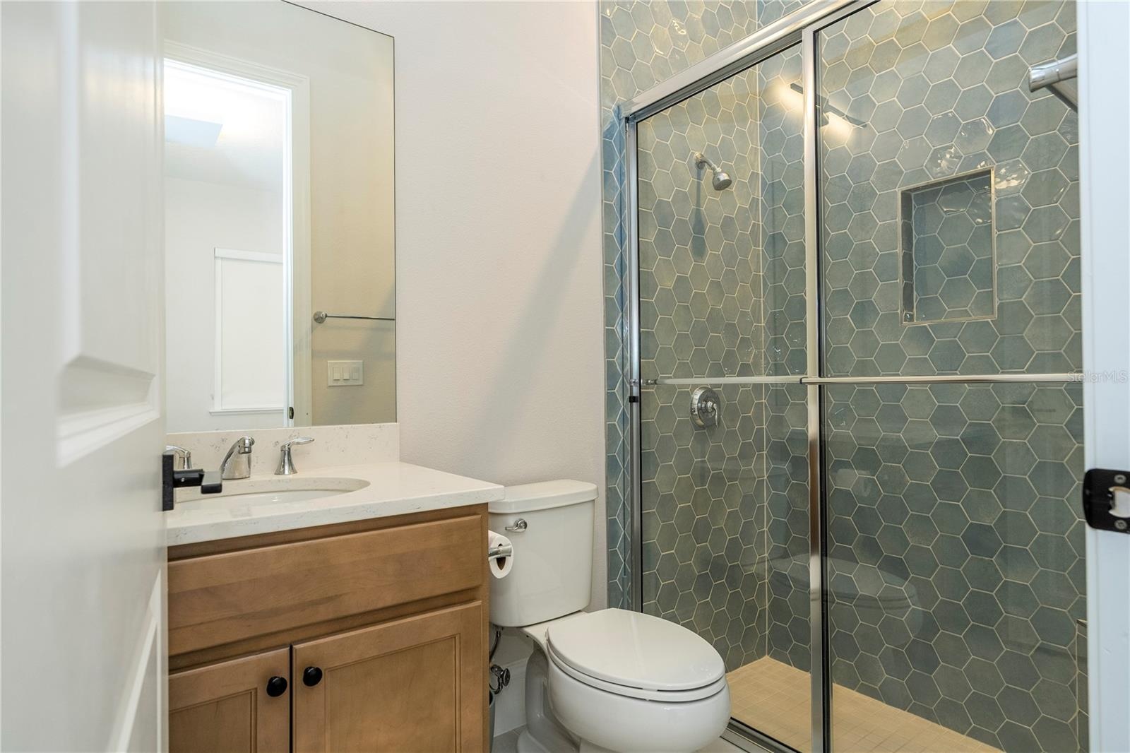 2nd bathroom