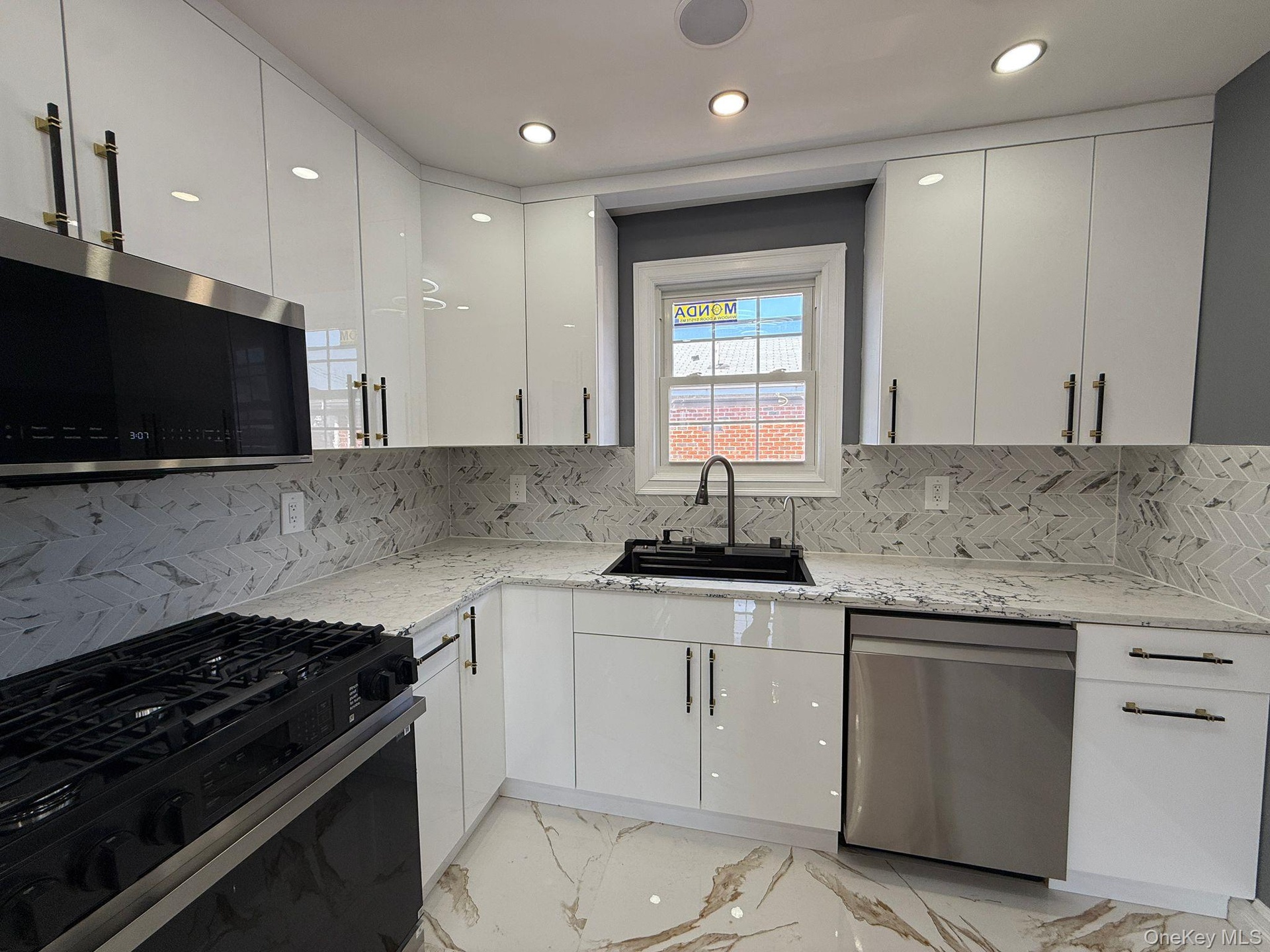 SECOND FLOOR KITCHEN