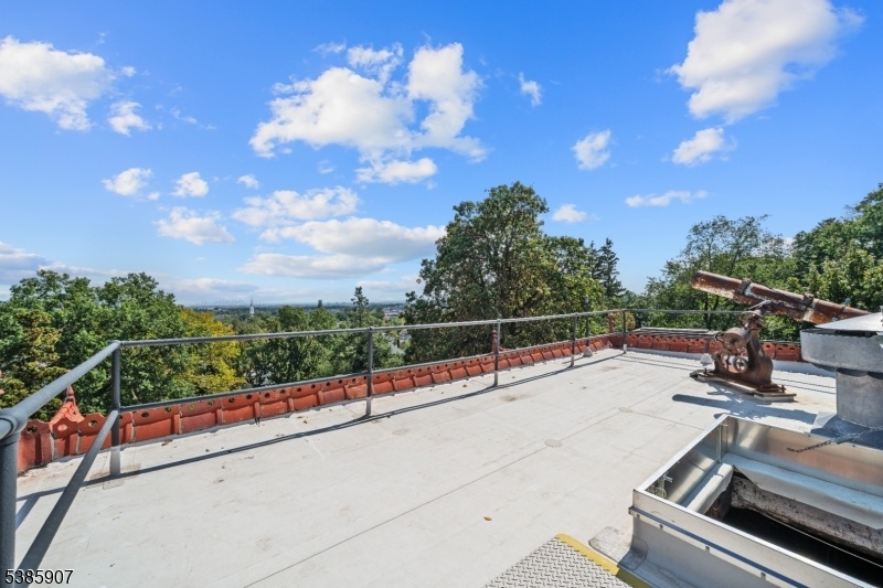 Roof Deck