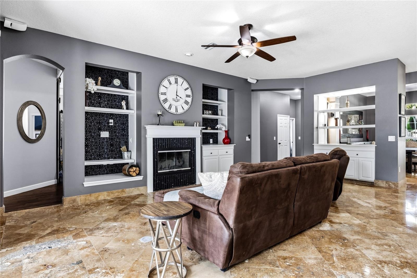 Fireplace and buiit in accent shelves!