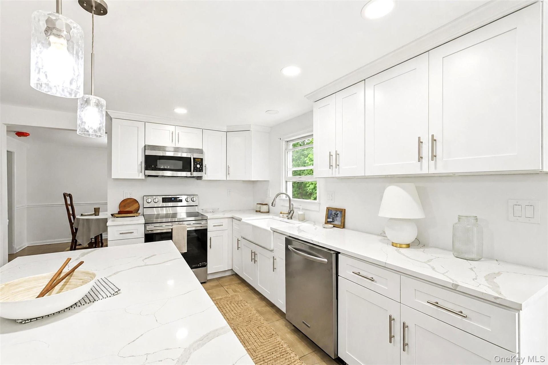 Great work/prep space for baking and cooking all your favorites!