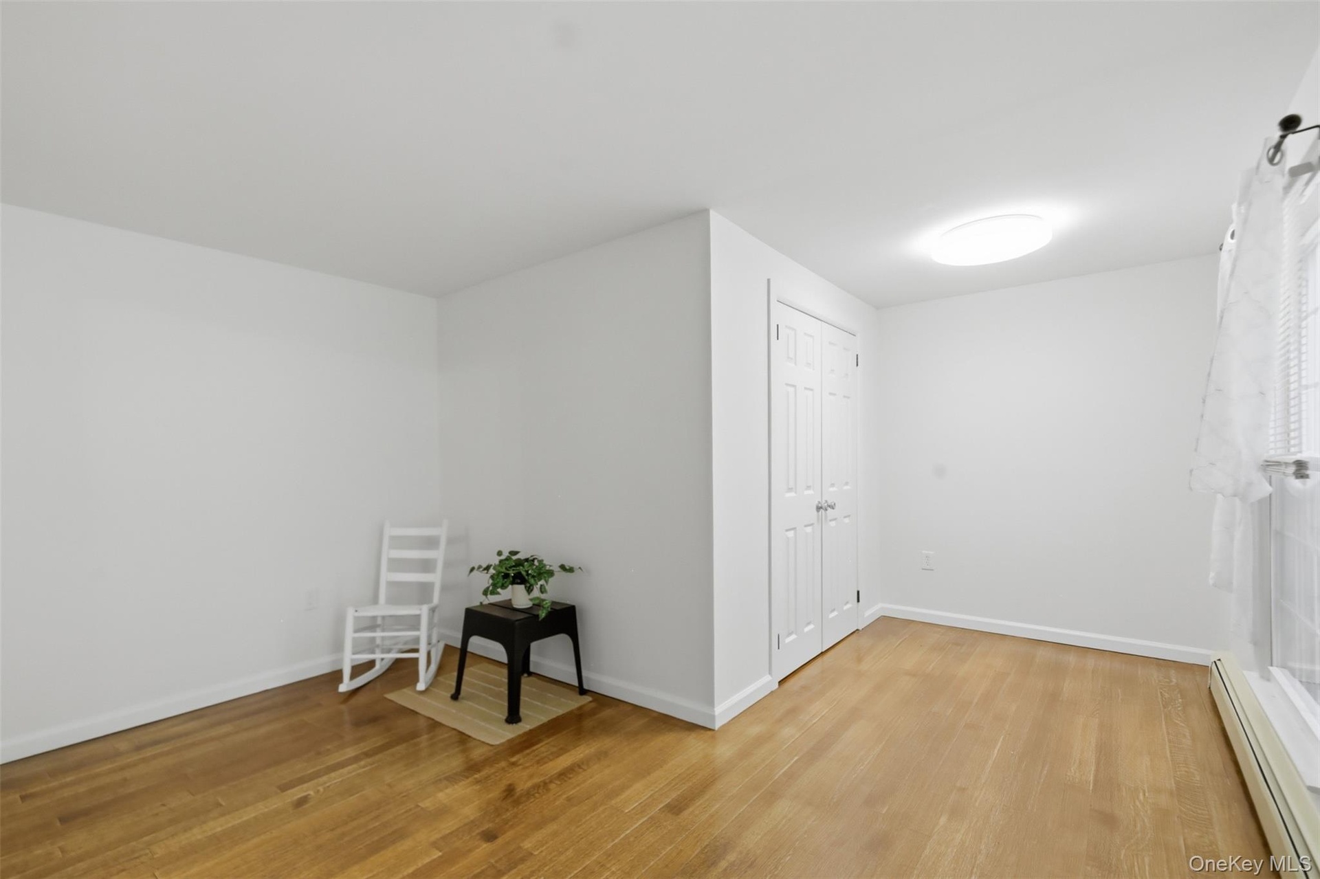 Additional first floor room perfect for playroom, den, famiy room!