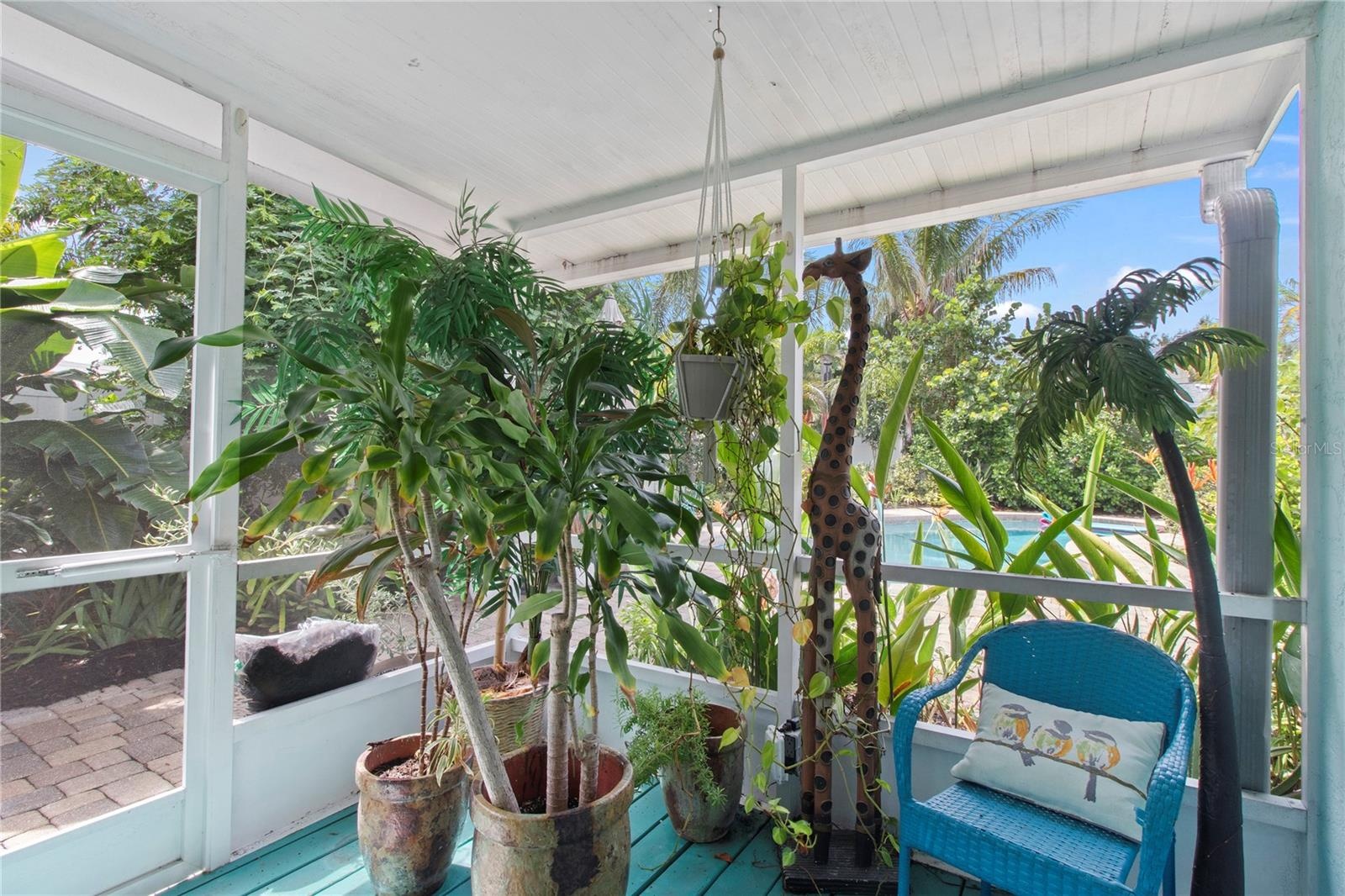 Screened Porch 2