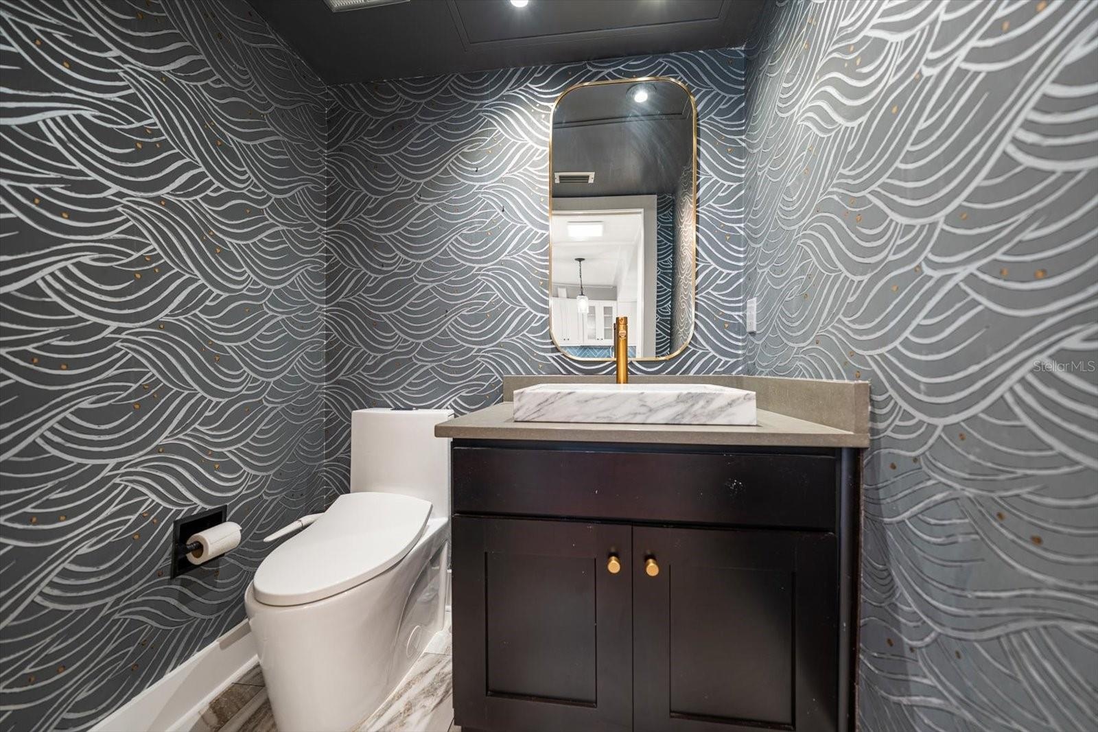 1/2 Guest Bath