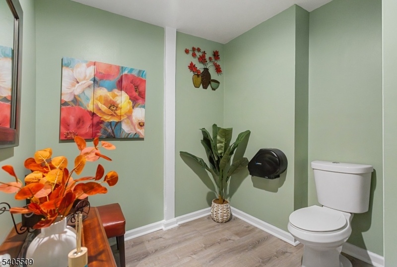 Powder room