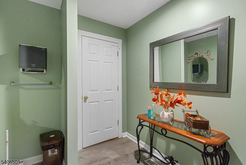Powder room