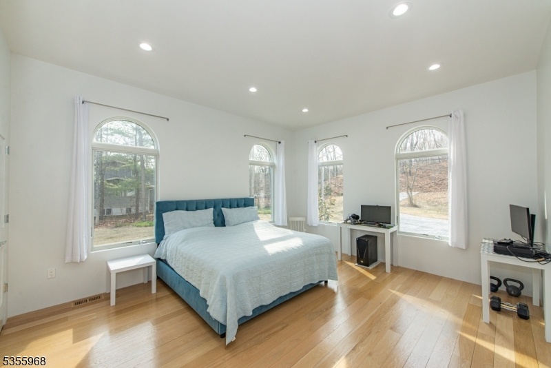 Bedroom5