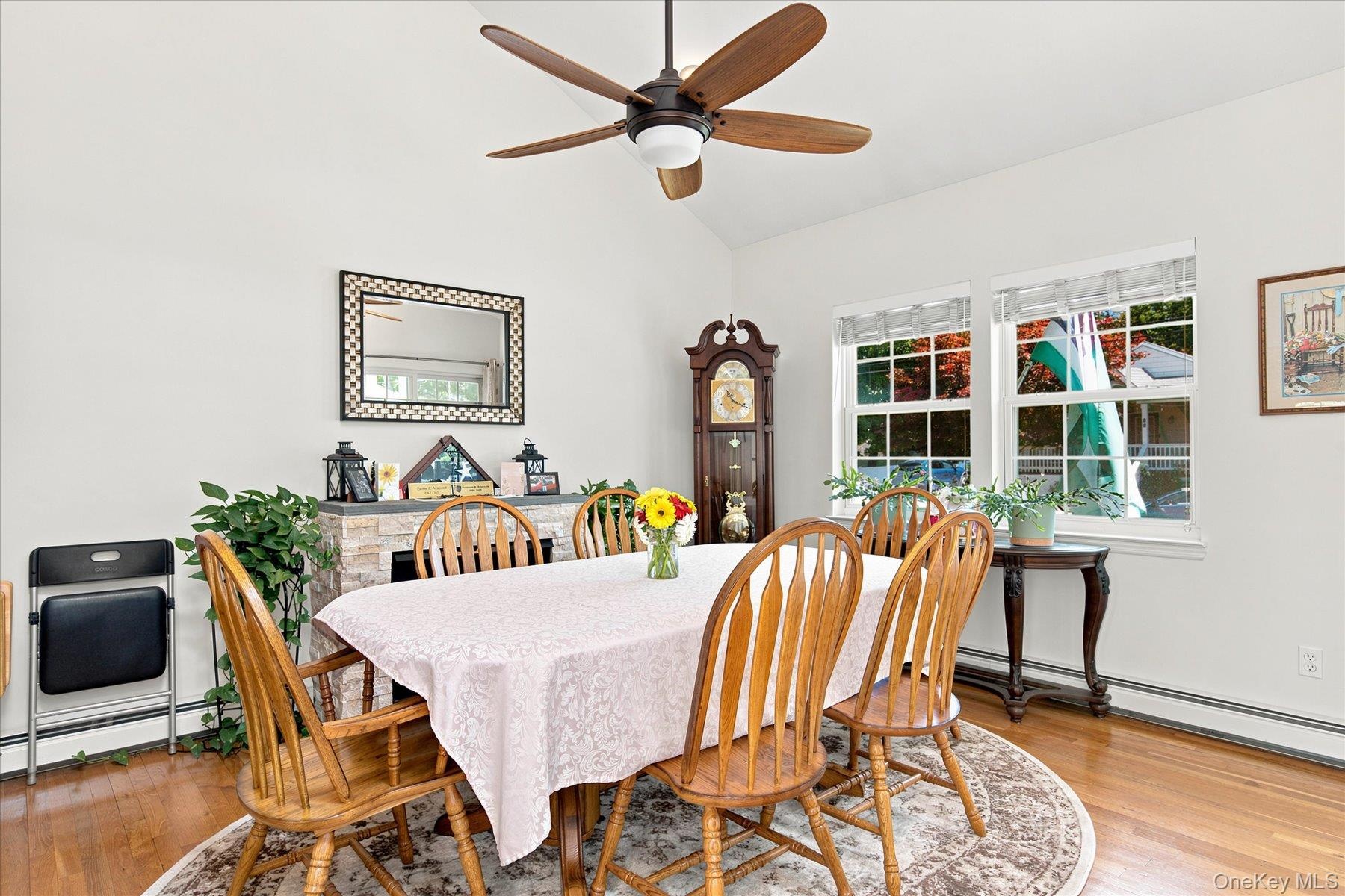 Gleaming hardwood floors, cathedral ceilings, high hats