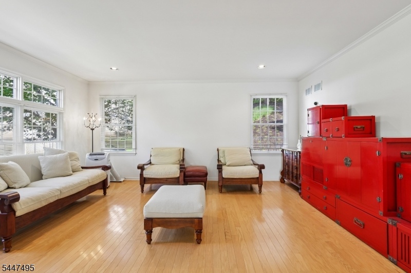 Living Rm