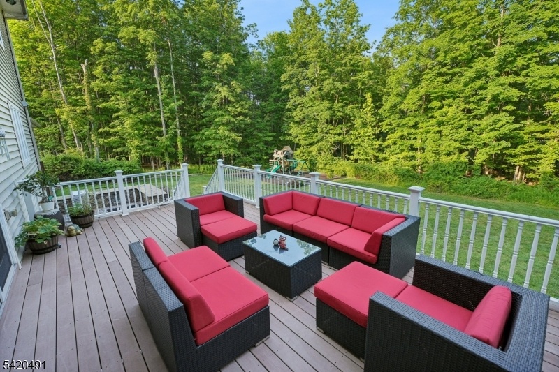 Private Deck
