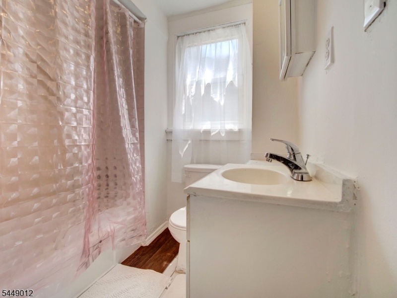Unit 2 Bathroom