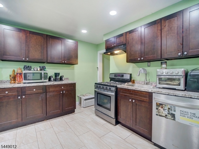Unit 1 Kitchen