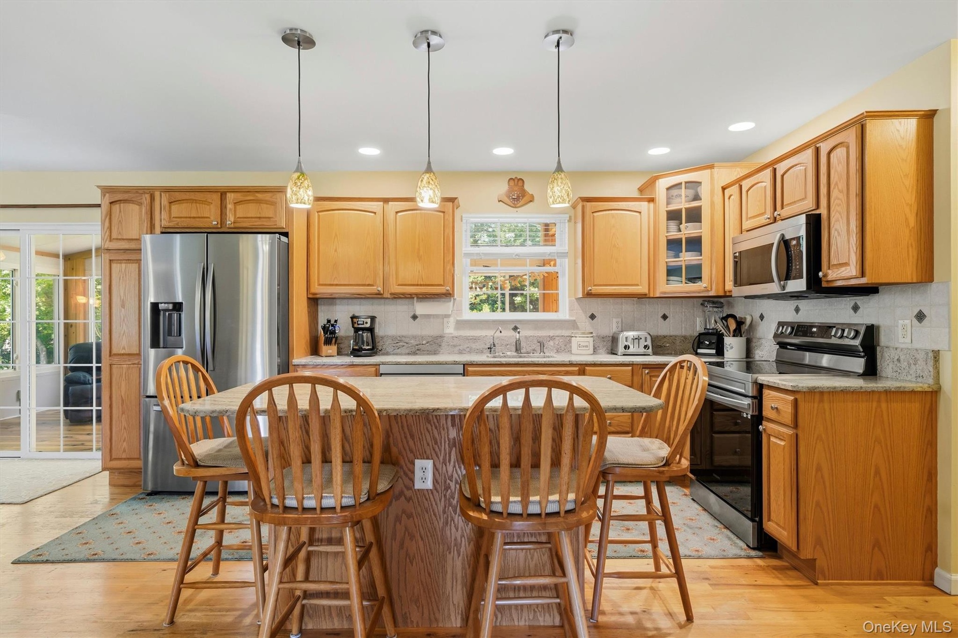 Full view of kitchen.