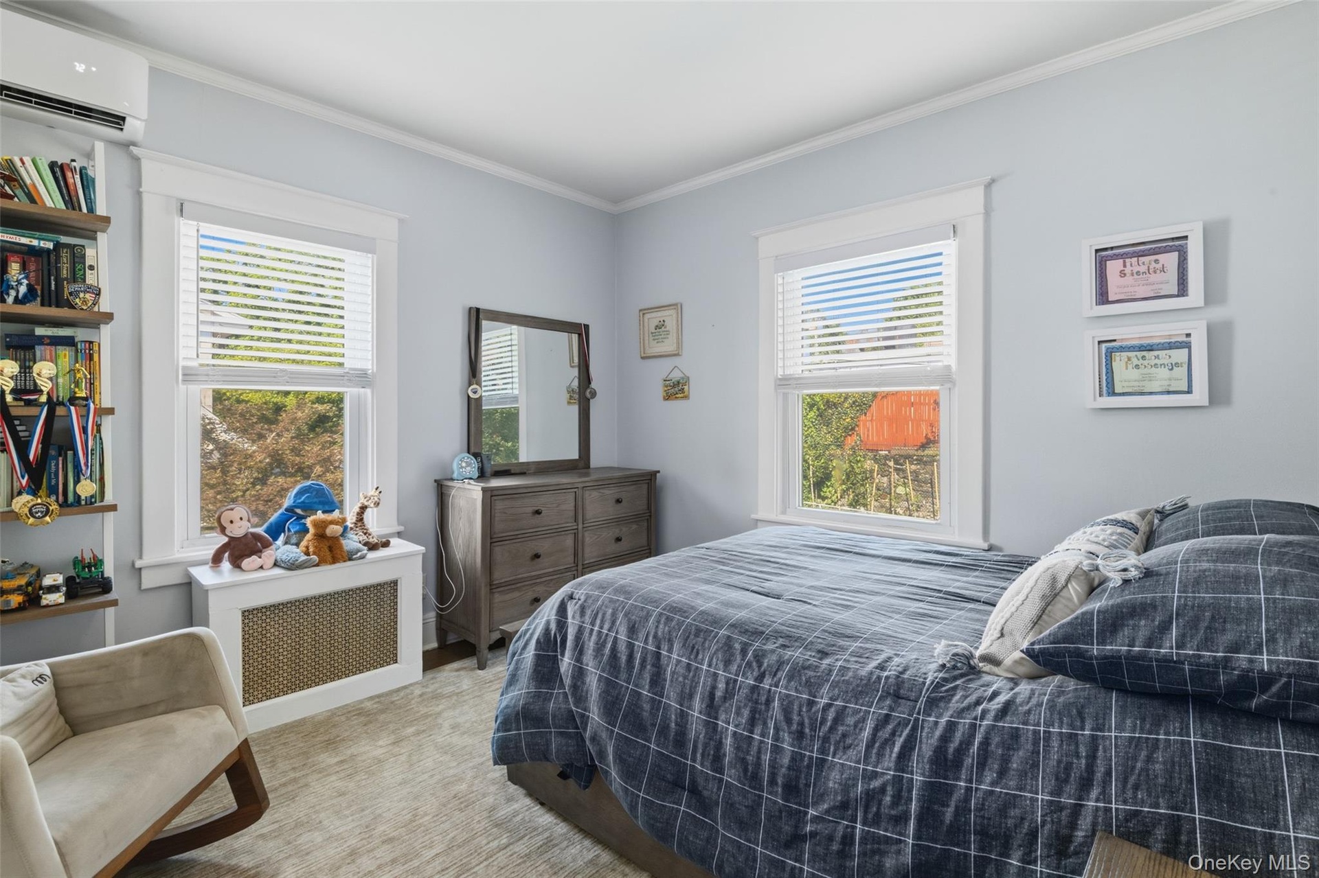 Corner bedroom also with hardwood flooring (#220)
