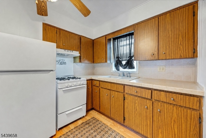UNIT 2 KITCHEN