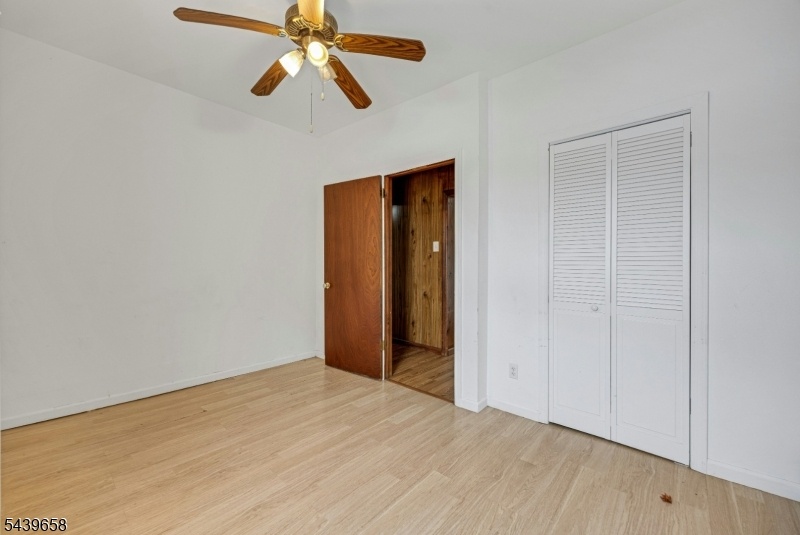 UNIT 1 BEDROOM