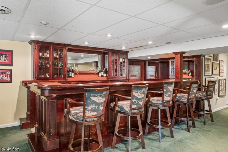 Custom Bar