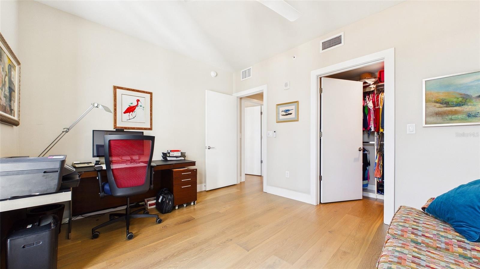 Walk-in closet