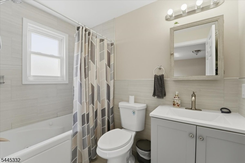 Bath 2nd BR