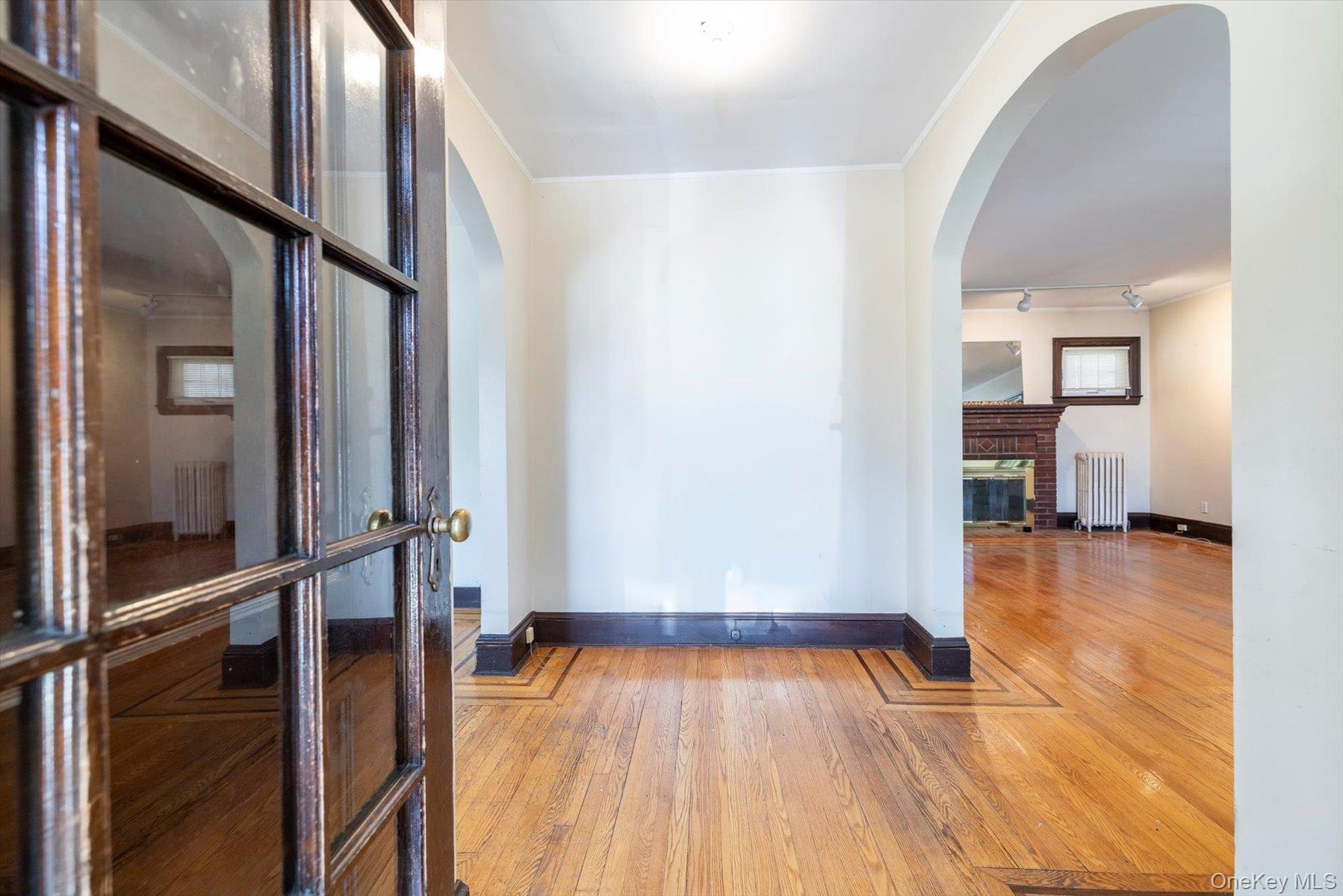 1st Floor entry