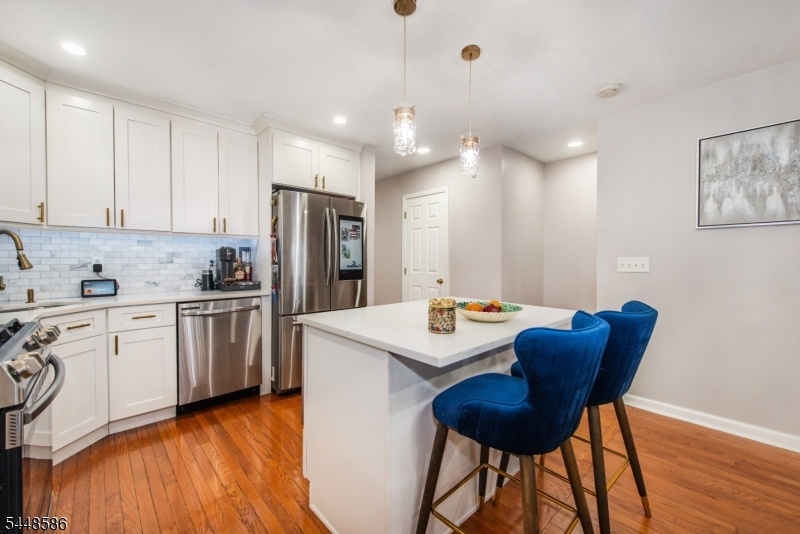 Breakfast Bar