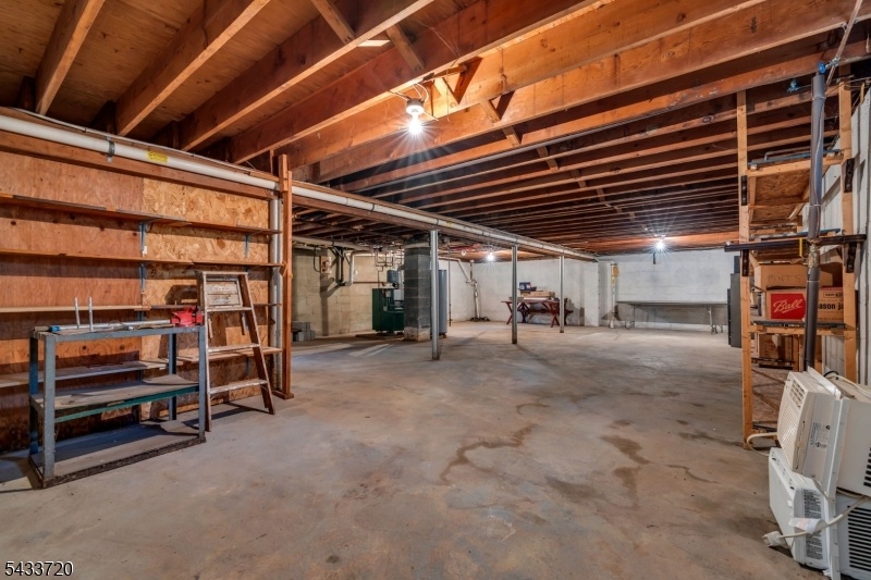 Full unfinished basement
