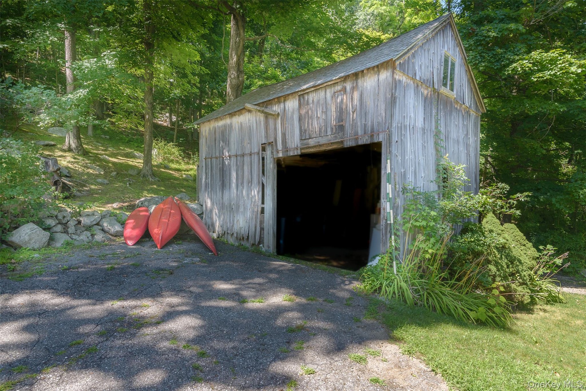 Charming barn can double for a garage