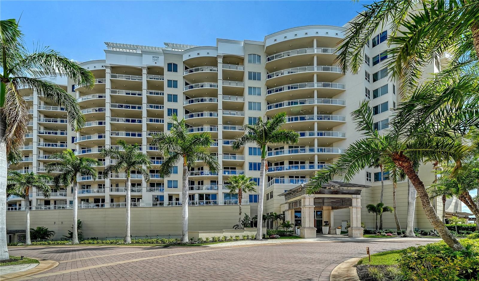BEACH RESIDENCES