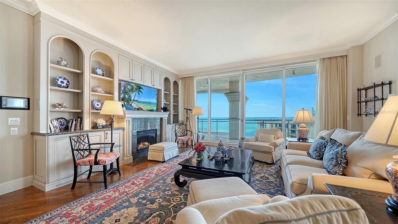 1206 FAMILY ROOM