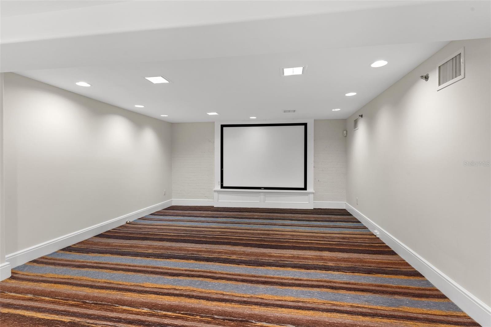 Private office w built in screen