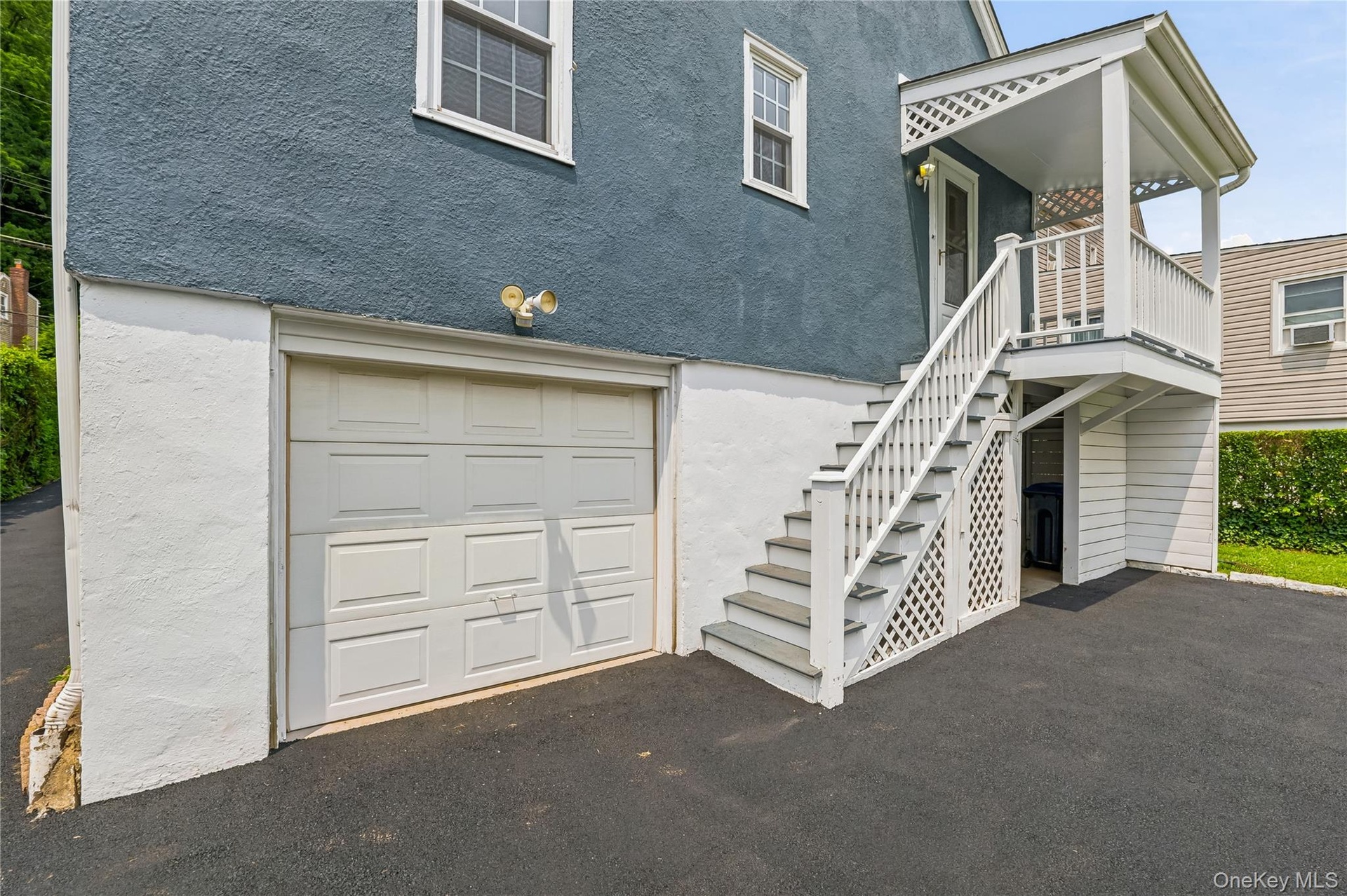 1 Car garage