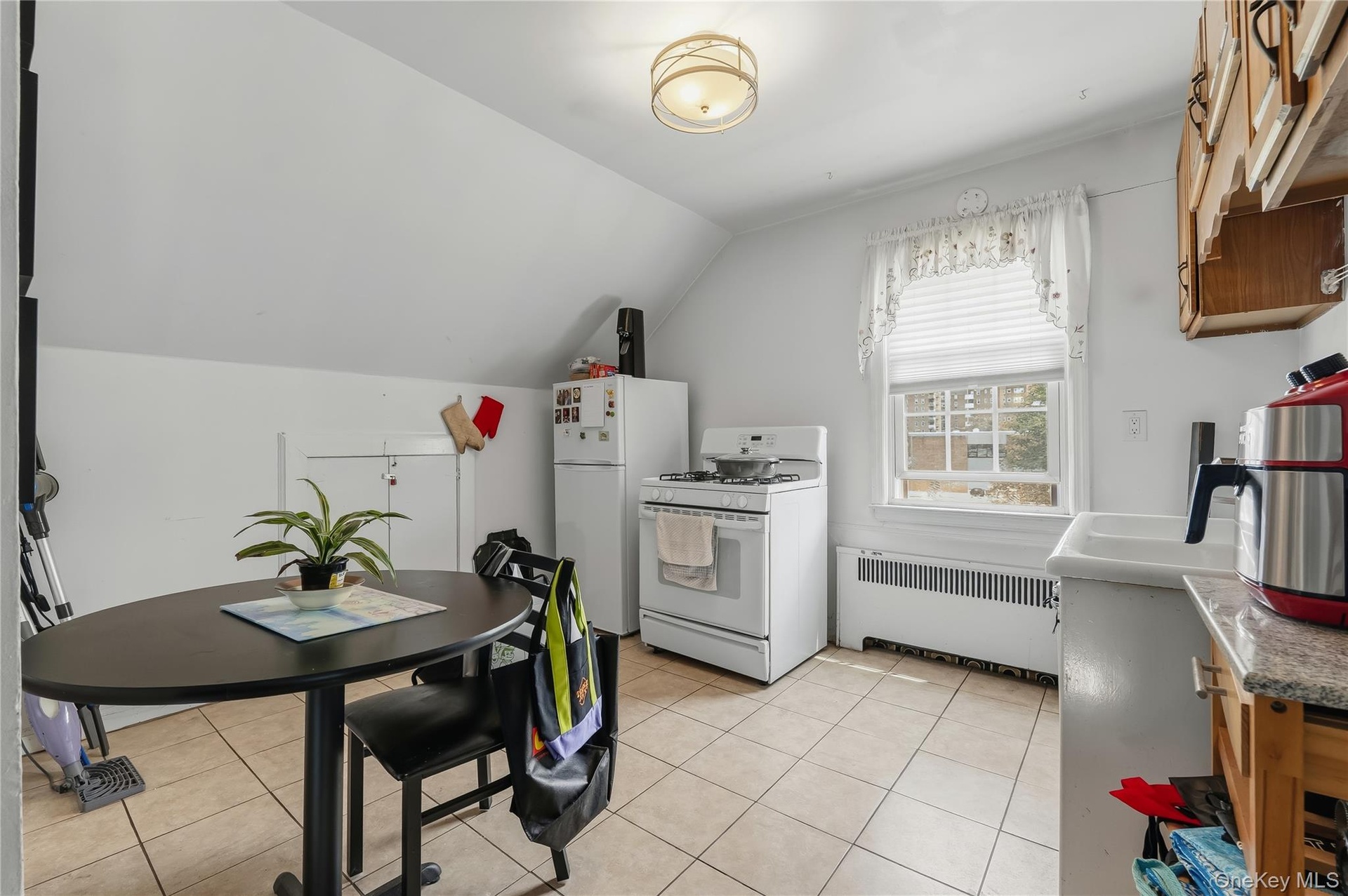 Unit 2, Kitchen