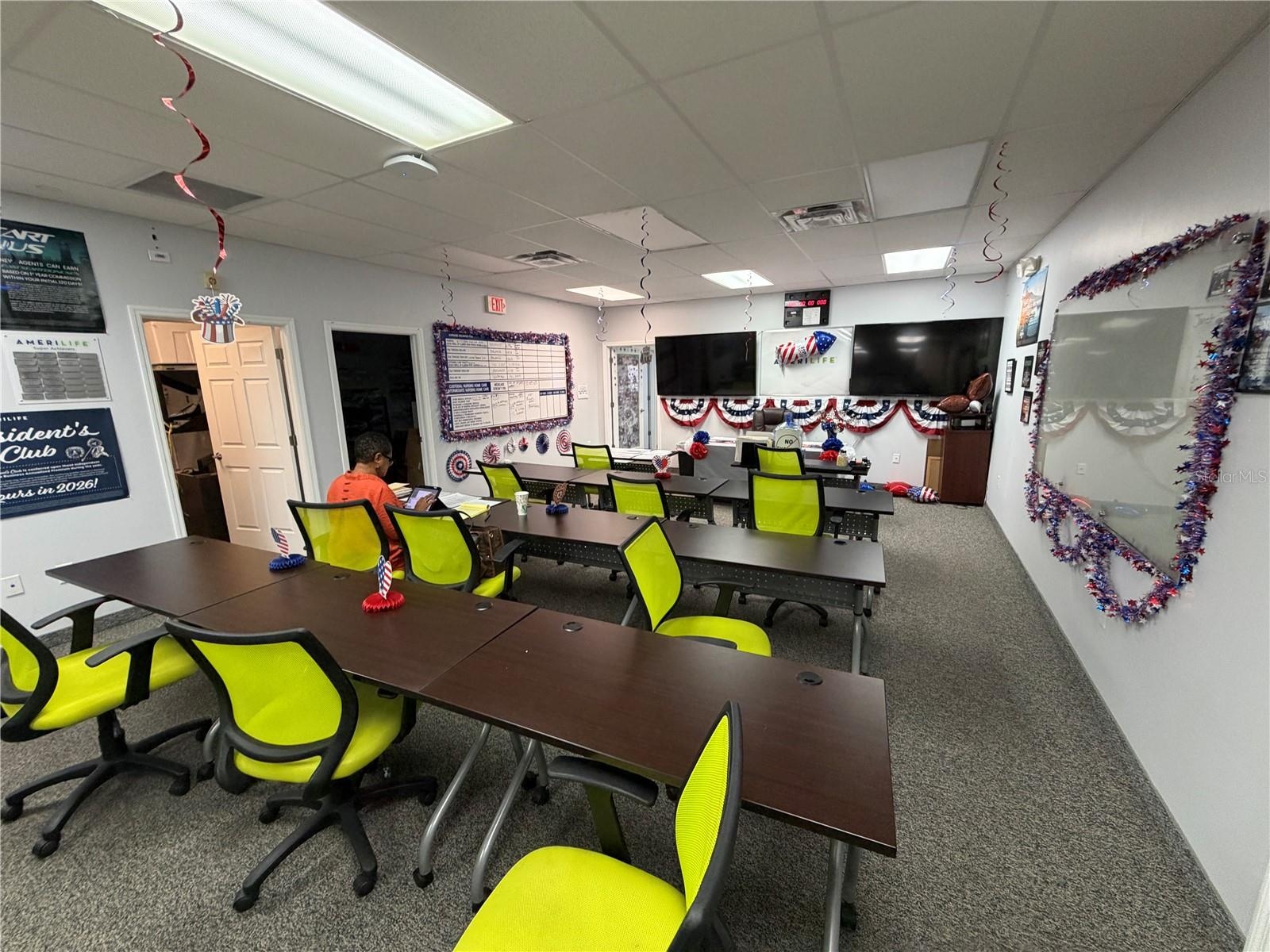 Suite 5155 - 3,635 SF
