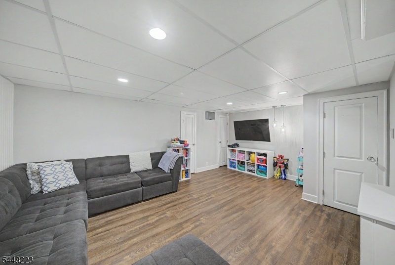 Rec/gathering room