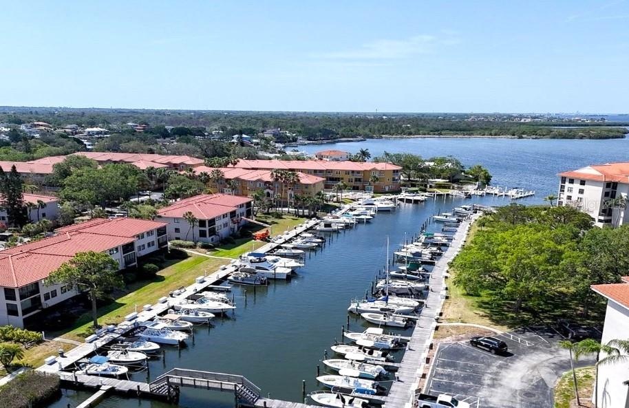 Tarpon Cove Marina Offers Boat Slips for Lease