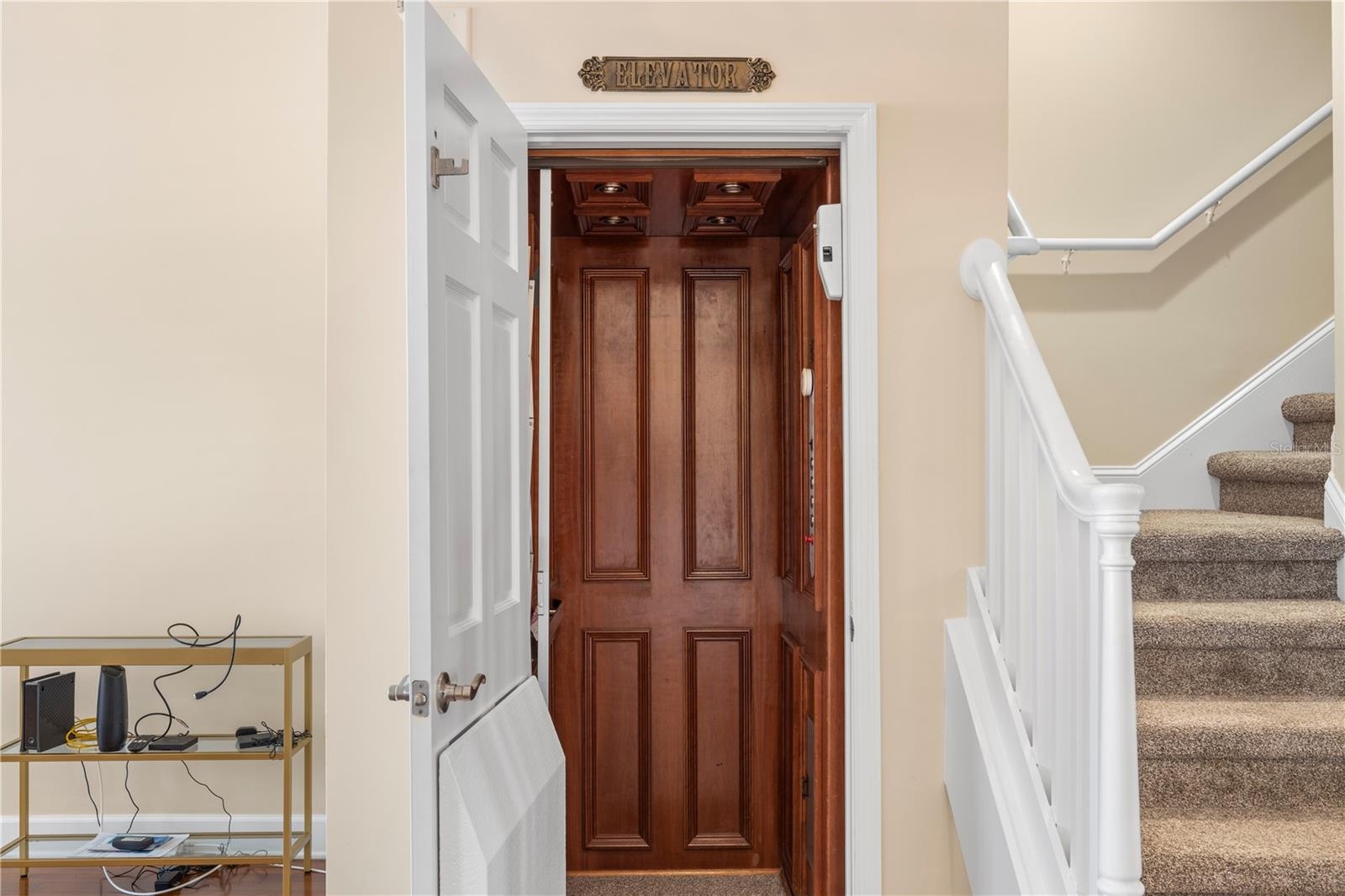 3-Level ELEVATOR