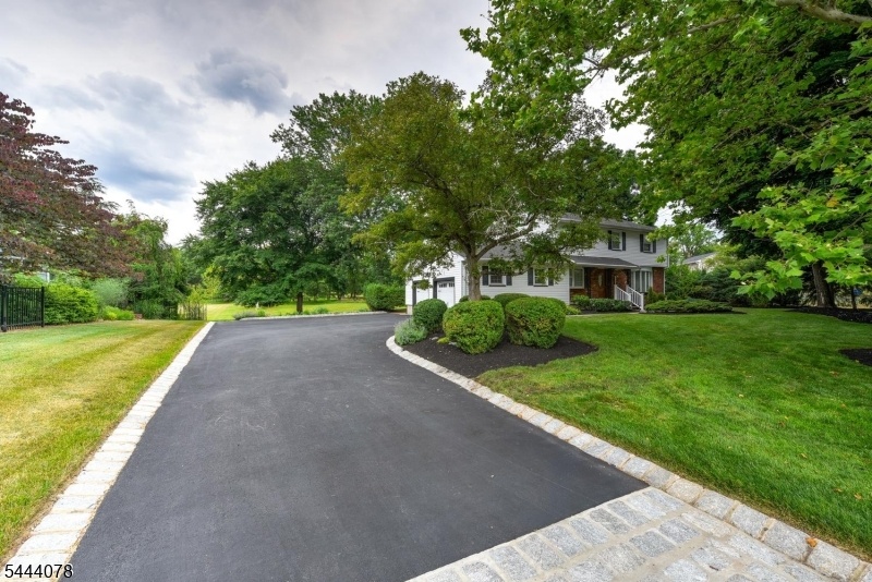 Belgium Block Driveway